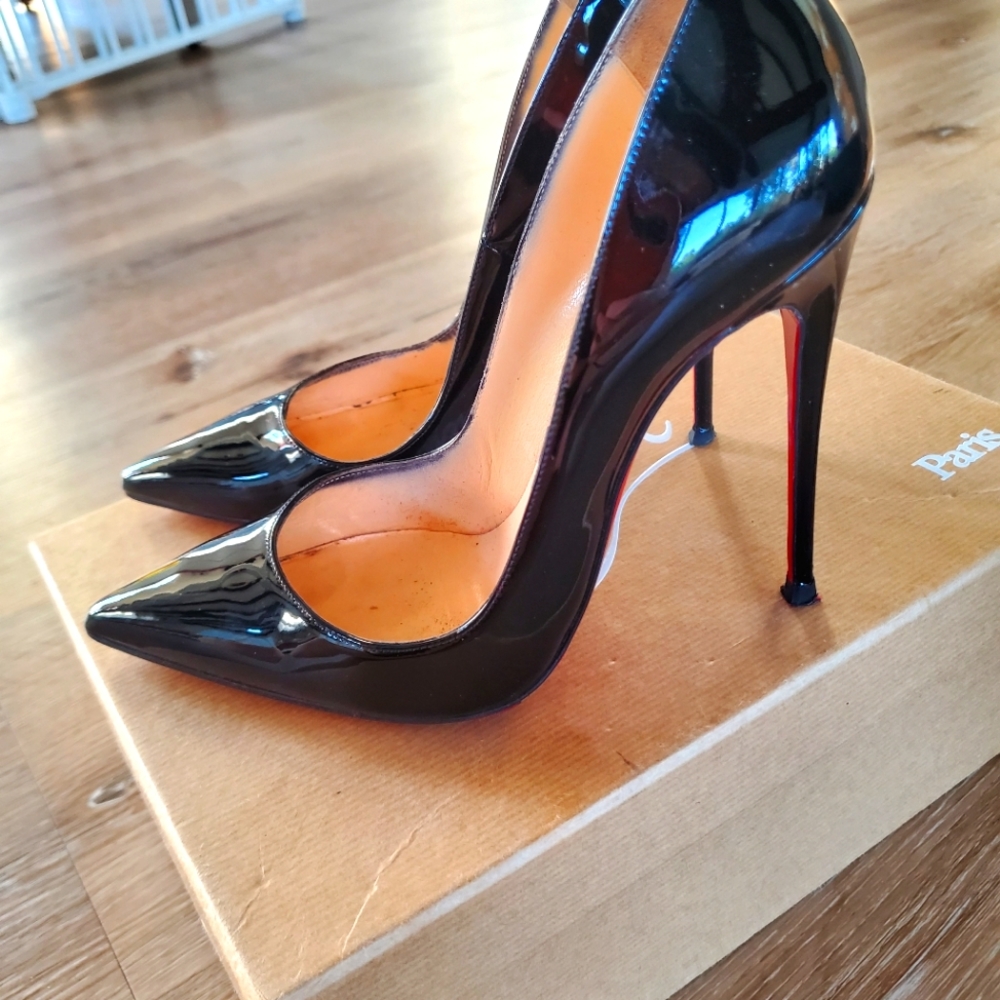 Christian Louboutin So Kate black patent leather heels size 37